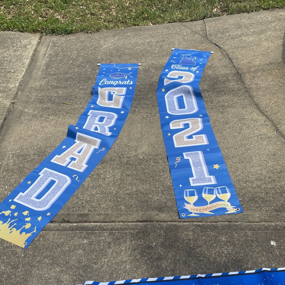 2021 graduation decor